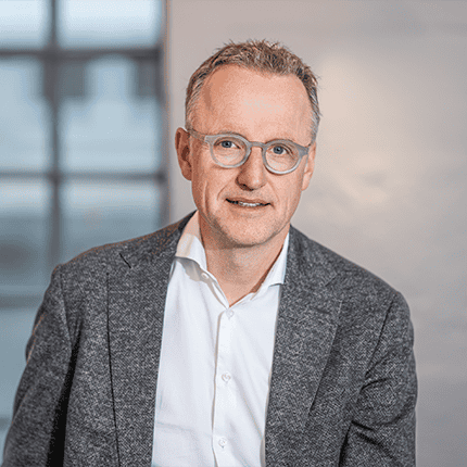 Dr. Sven Pfleging CEO